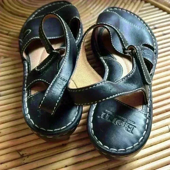 Born Black Leather Slingback wedge Sandals - Picture 2 of 7